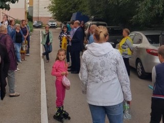 Сергей Пупков провел собрание с инициативной группой на улице Быстрецкой